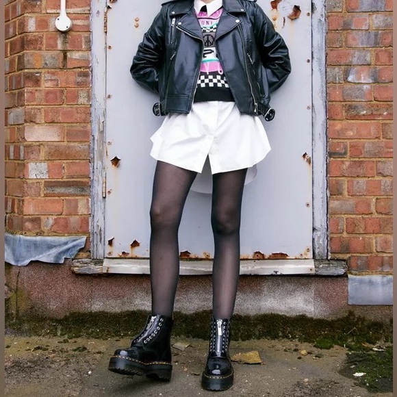 Dr. Martens Sinclair platform black boots in croc patent leather (Women, 9) BNWT - Picture 11 of 11